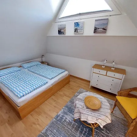 Semesterbostad Meerglueck - Mit Gehobener Ausstattung Zingst